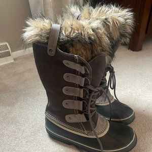 Sorel Joan of Arctic boots
